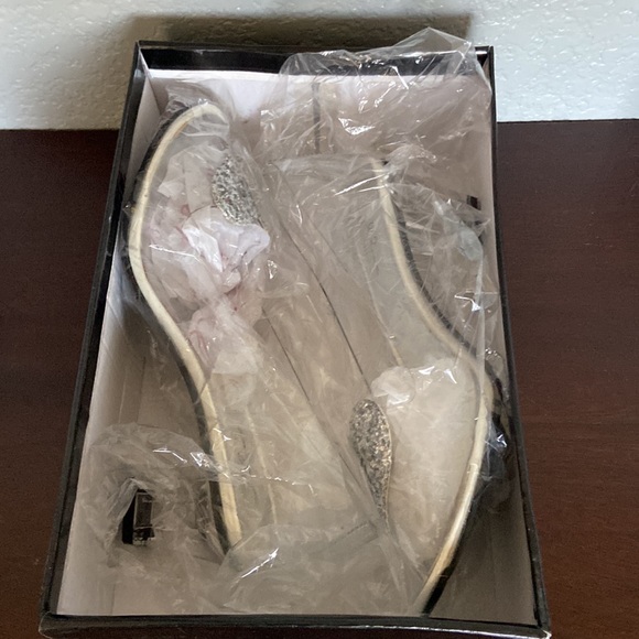 Cinderella-esque heels - Picture 6 of 6